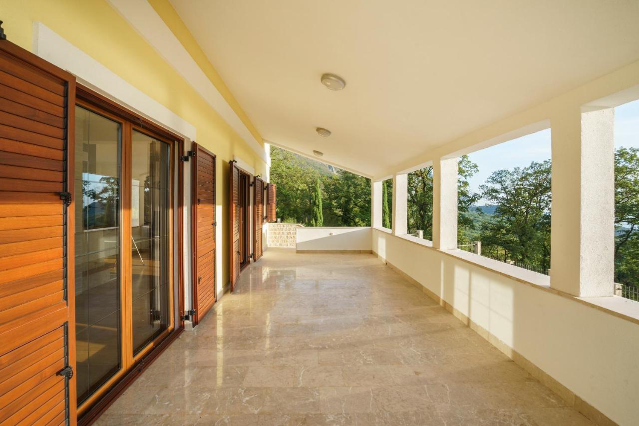 Sunbreeze Delux Vilas Budva Ngoại thất bức ảnh